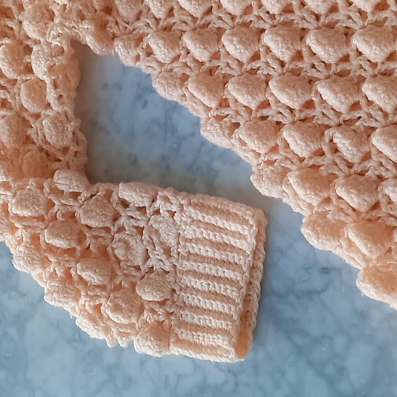 🌼 Vintage cardigan in pastel peach/creamsicle - Picture 2 of 4